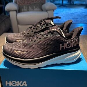 Hoka Women’s Clifton 9, 6.5W